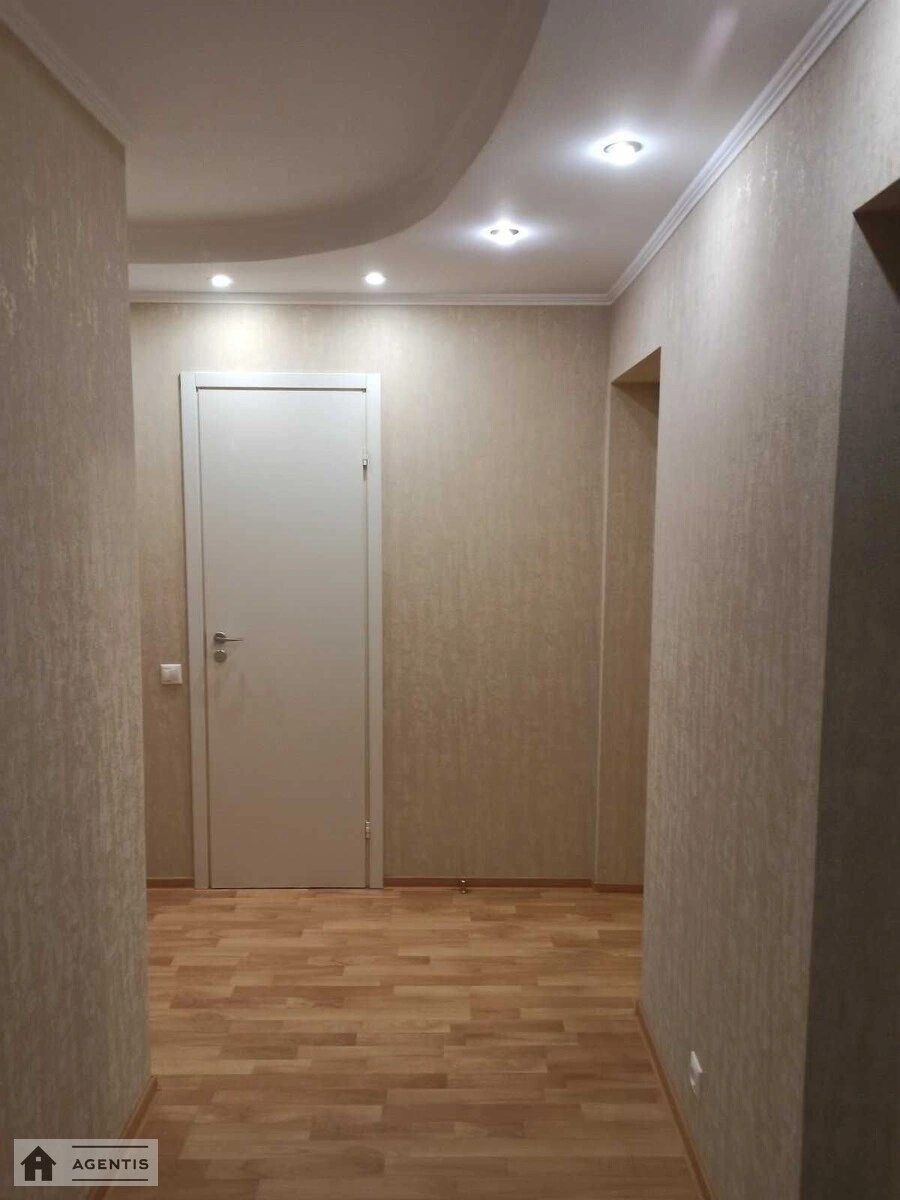 Apartment for rent. 2 rooms, 48 m², 6th floor/9 floors. Andriya Verkhohlyada vul. Mykhayla Drahomirova, Kyiv. 