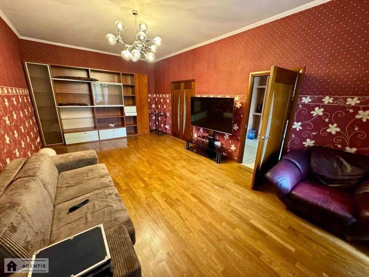 Apartment for rent. 3 rooms, 117 m², 3rd floor/9 floors. 46, Knyaziv Ostrozkykh vul. Moskovska, Kyiv. 