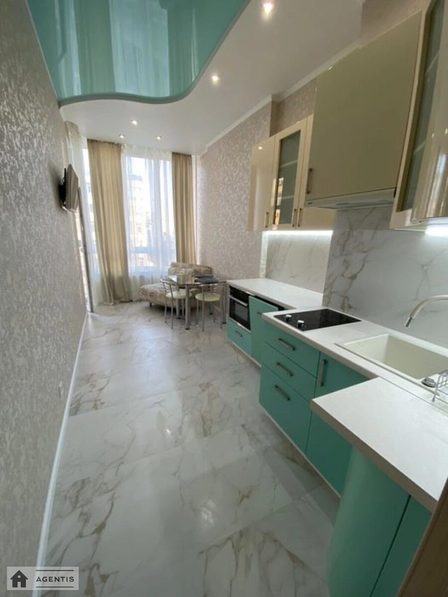 Apartment for rent. 1 room, 45 m², 9th floor/32 floors. 118, Zhylyanska 118, Kyiv. 