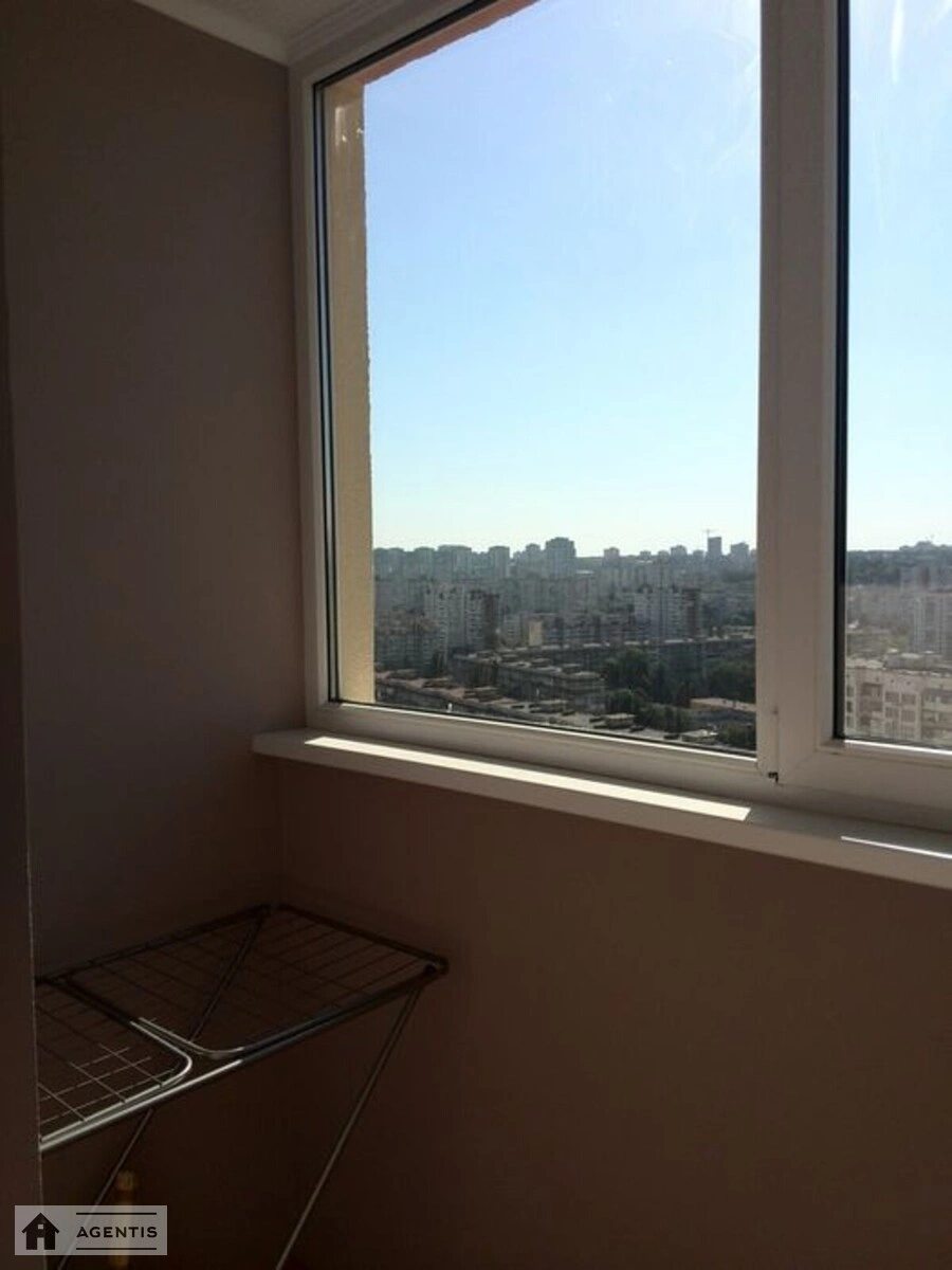 Apartment for rent. 1 room, 45 m², 23 floor/25 floors. Petra Kalnyshevskoho vul. Mykhayla Mayorova, Kyiv. 