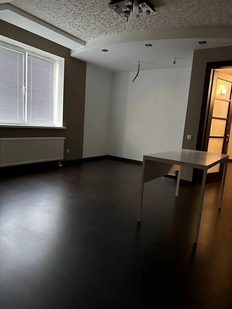 Продажа дома. 5 rooms, 200 m², 3 floors. Калиновка. 