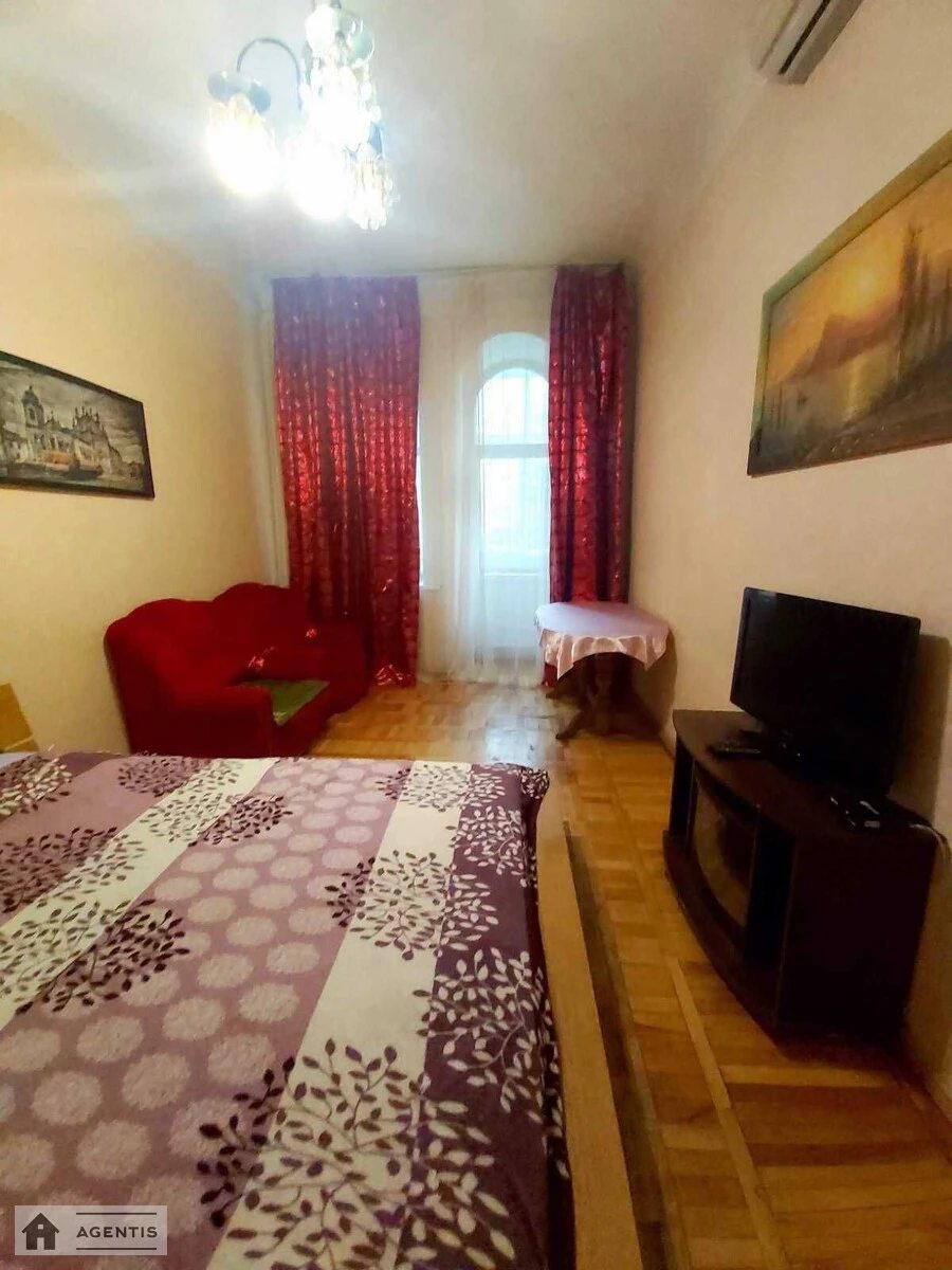 Здам квартиру. 1 room, 42 m², 2nd floor/4 floors. Саксаганського, Київ. 