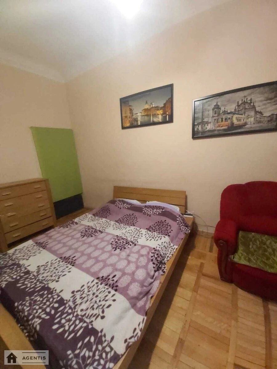 Сдам квартиру. 1 room, 42 m², 2nd floor/4 floors. Саксаганского, Киев. 