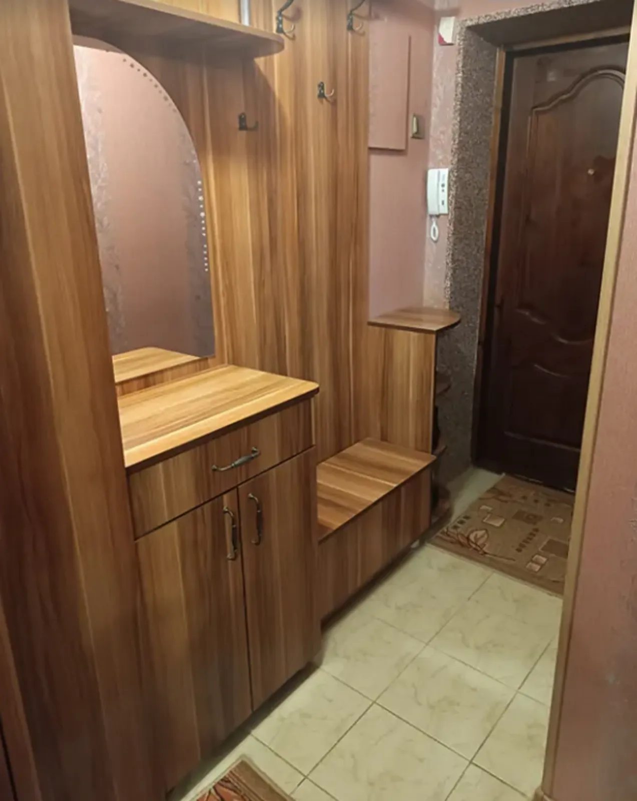 Продаж квартири. 1 room, 47 m², 1st floor/5 floors. Дружба, Тернопіль. 