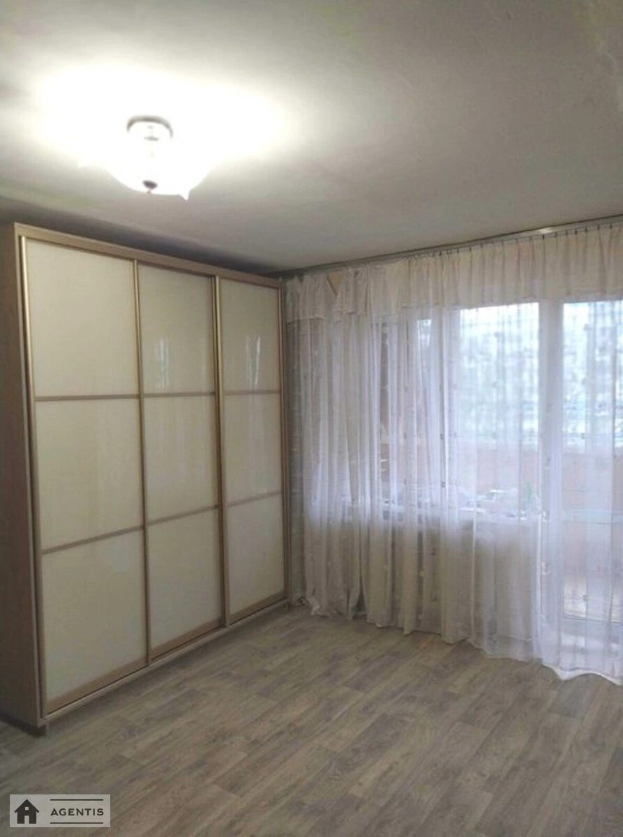 Здам квартиру. 1 room, 40 m², 6th floor/9 floors. Верховинна, Київ. 