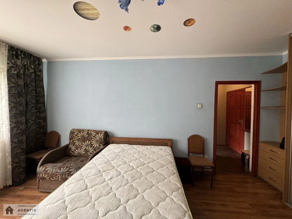 Apartment for rent. 1 room, 35 m², 3rd floor/9 floors. 36, Zhmerynska 36, Kyiv. 