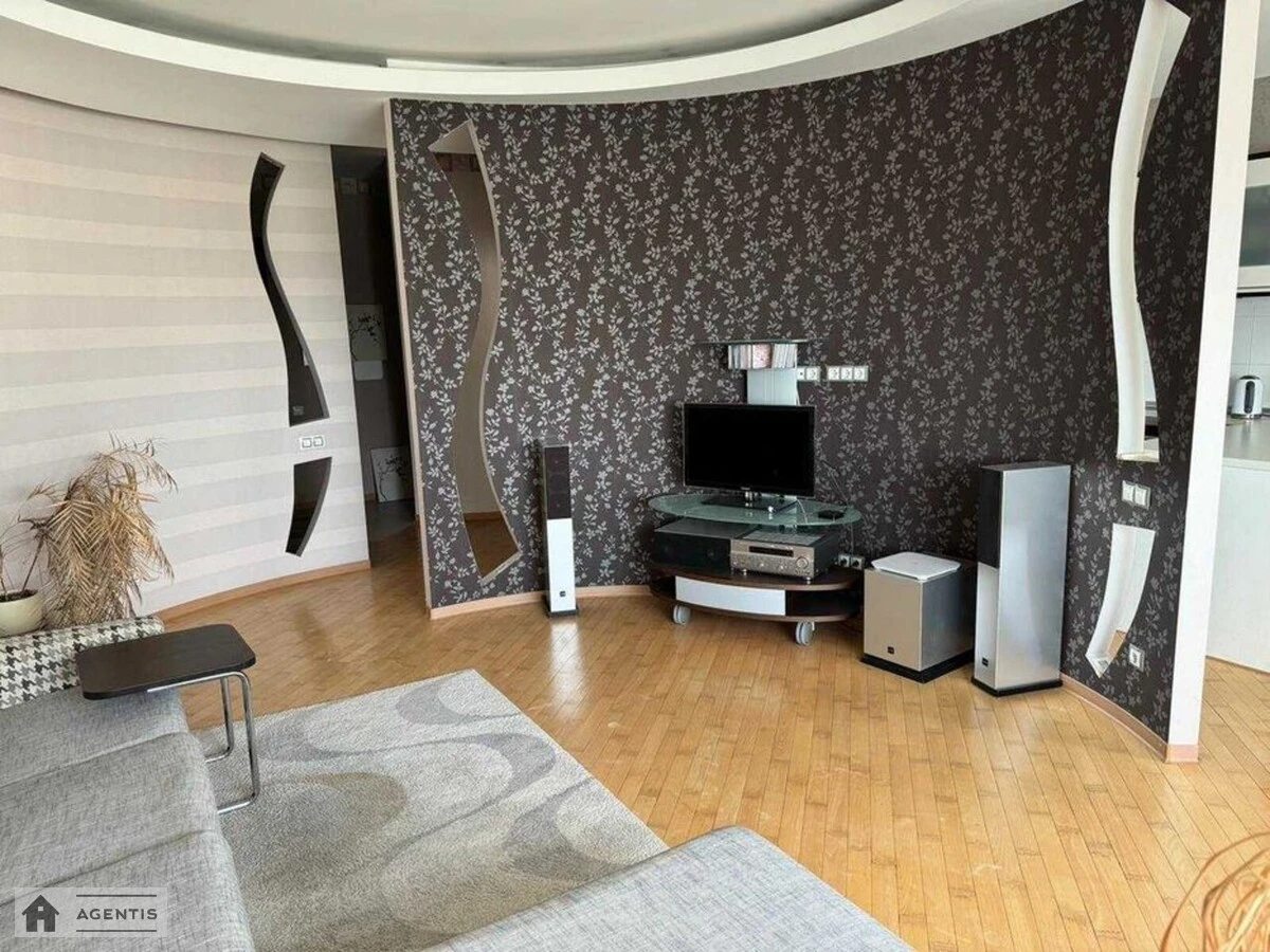 Здам квартиру. 3 rooms, 104 m², 9th floor/15 floors. 7, Святослава Хороброго вул. (Народного ополчення), Київ. 