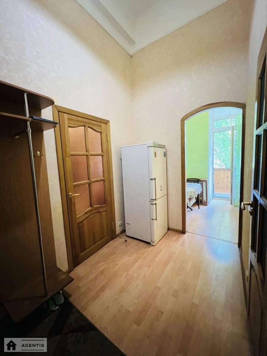 Здам квартиру. 1 room, 40 m², 2nd floor/6 floors. Інститутська, Київ. 