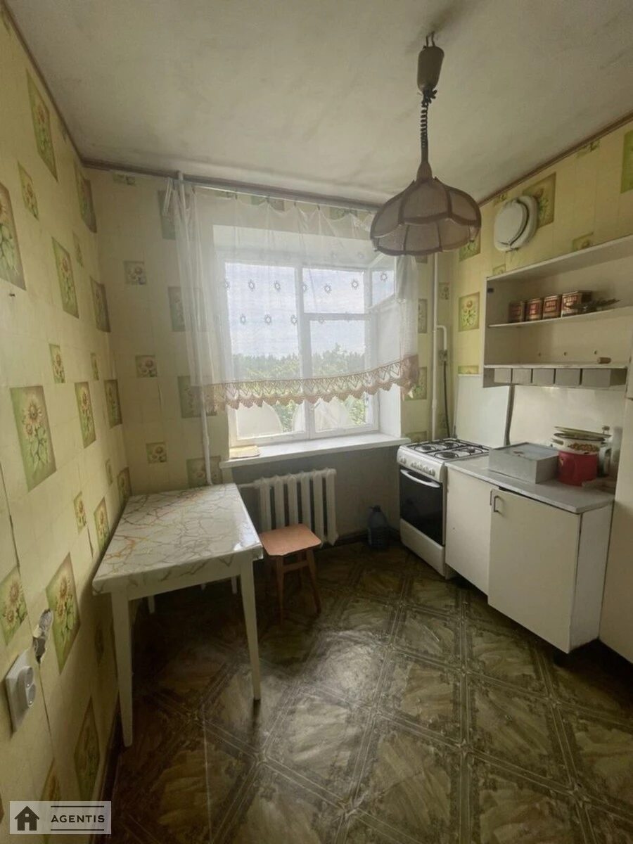 Сдам квартиру. 2 rooms, 43 m², 6th floor/9 floors. Лесной, Киев. 