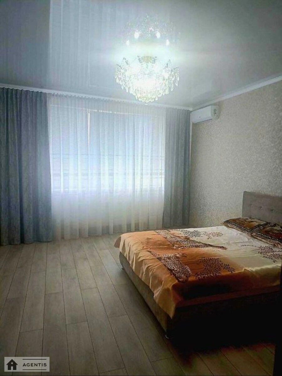 Apartment for rent. 2 rooms, 53 m², 18 floor/29 floors. 17, Kharkivske 17, Kyiv. 