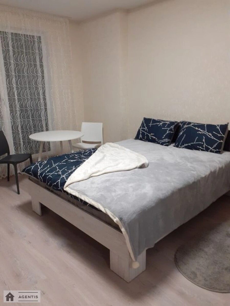 Apartment for rent. 1 room, 35 m², 13 floor/27 floors. 70, Volodymyra Brozhka vul. Kirovohradska, Kyiv. 