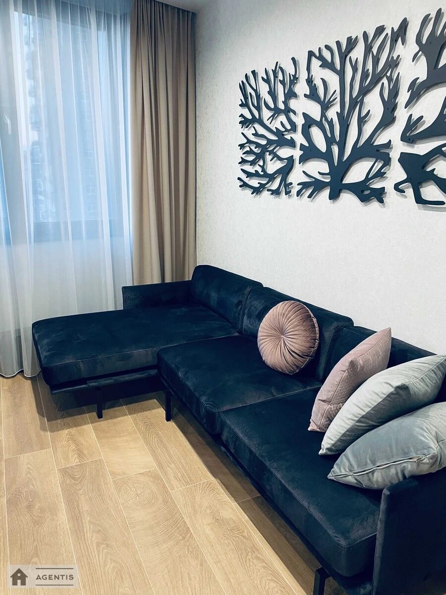 Apartment for rent. 3 rooms, 70 m², 8th floor/23 floors. 74, Antonovycha vul. Horkoho, Kyiv. 