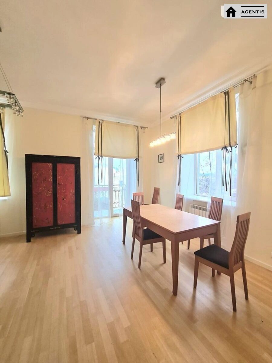 Apartment for rent. 5 rooms, 142 m², 5th floor/5 floors. 21, Malopidvalna 21, Kyiv. 