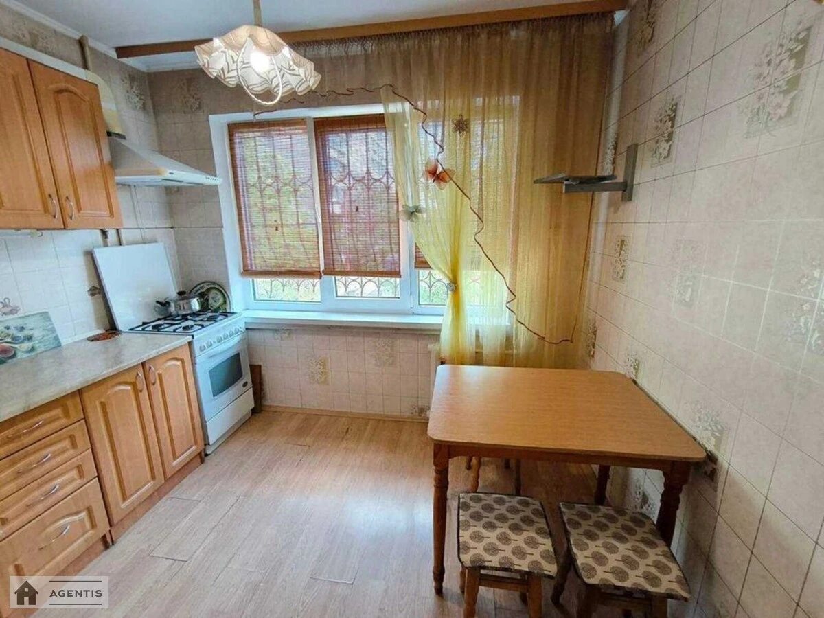 Apartment for rent. 1 room, 34 m², 2nd floor/9 floors. 8, Oleksandra Arkhypenka vul. Mate Zalky, Kyiv. 