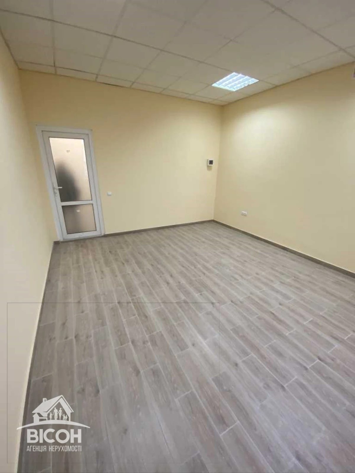 Real estate for sale for commercial purposes. 19 m², 9th floor/10 floors. Tsentr, Ternopil. 