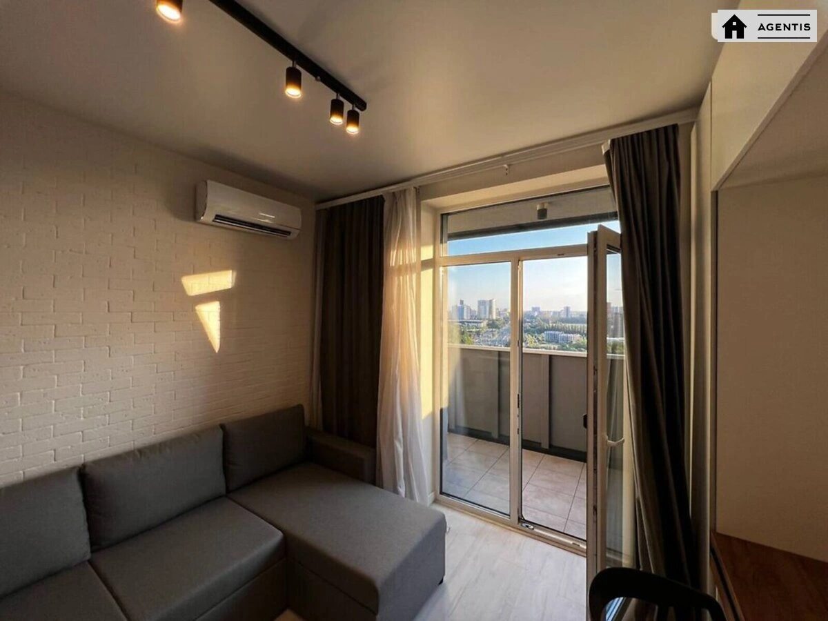 Apartment for rent. 1 room, 30 m², 3rd floor/24 floors. 100, Vasylkivska 100, Kyiv. 