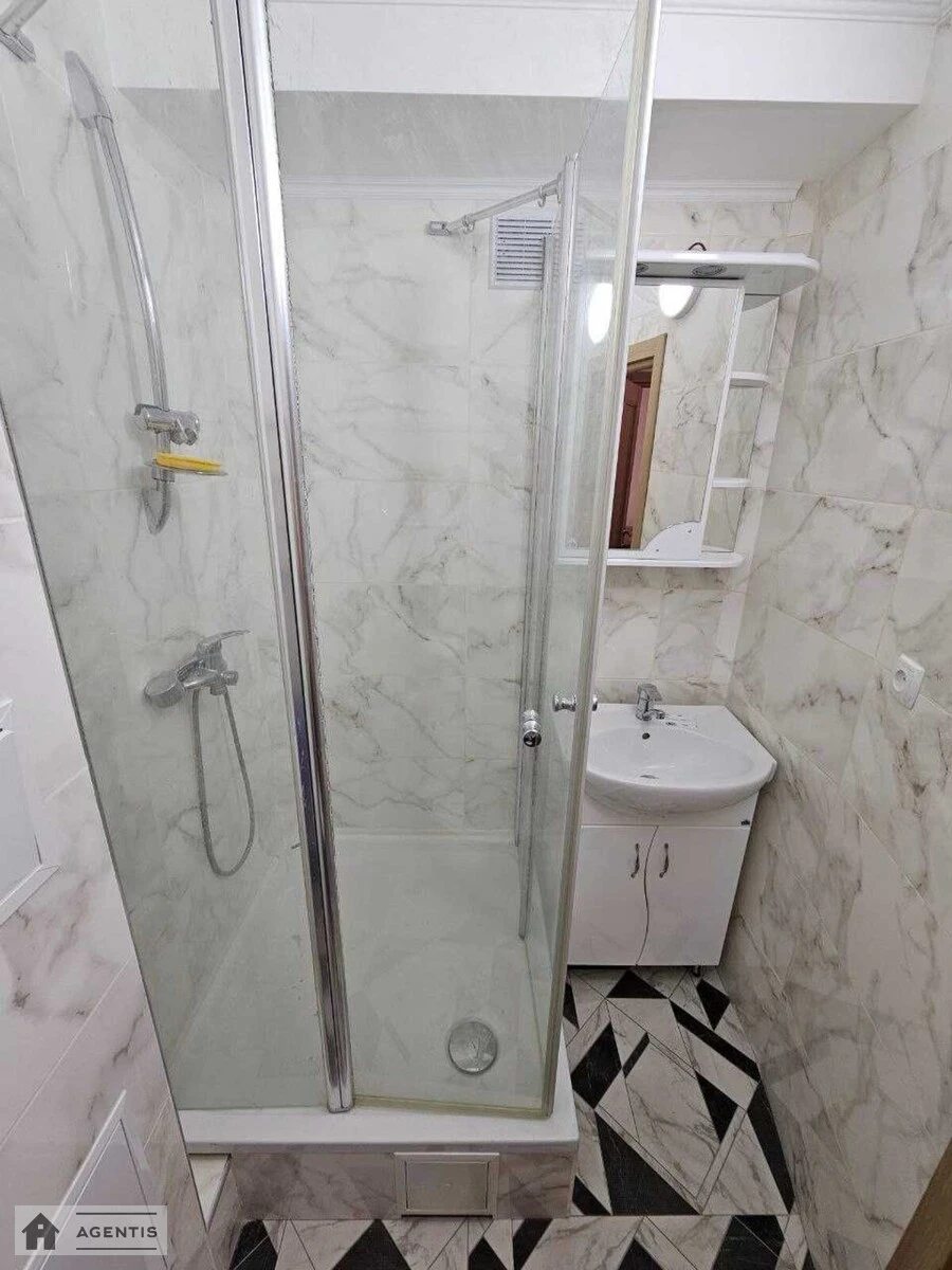 Здам квартиру. 2 rooms, 46 m², 2nd floor/5 floors. 9, Дарницький 9, Київ. 