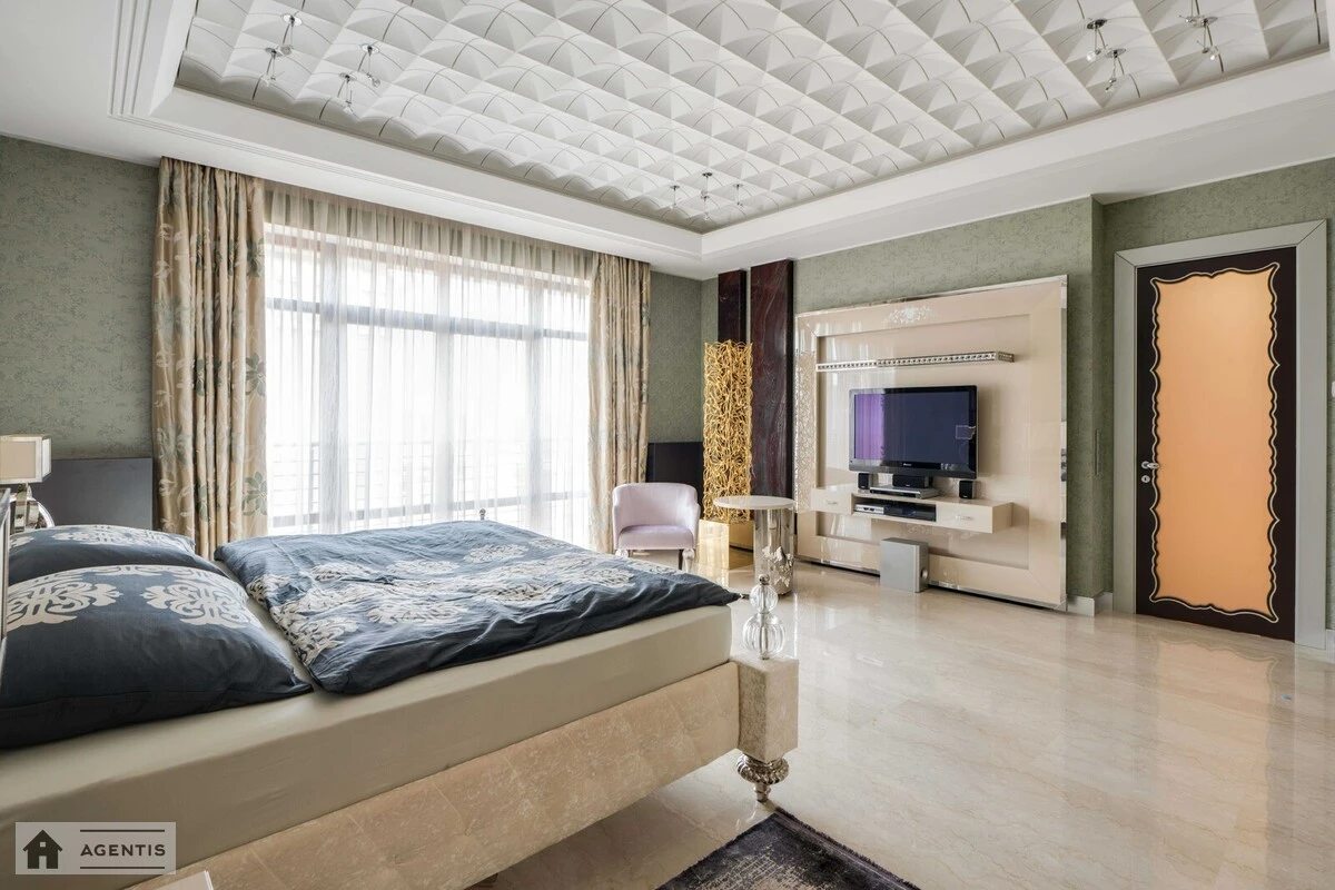 Apartment for rent. 3 rooms, 200 m², 11 floor/14 floors. 27, Hreschatyk 27, Kyiv. 