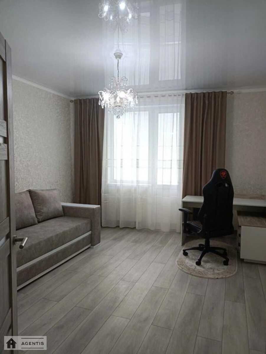 Apartment for rent. 2 rooms, 53 m², 18 floor/29 floors. 17, Kharkivske 17, Kyiv. 