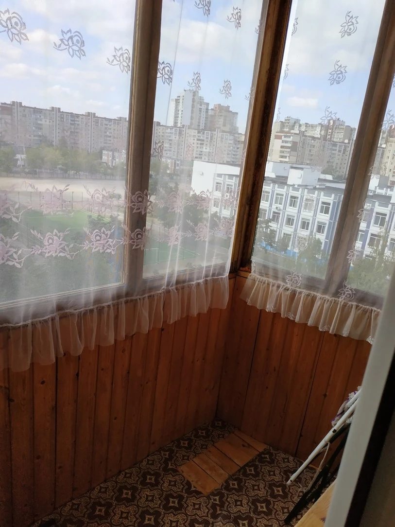 Apartment for rent. 1 room, 39 m², 7th floor/10 floors. 81, Mayakovskogo Volodimyra 81, Kyiv. 