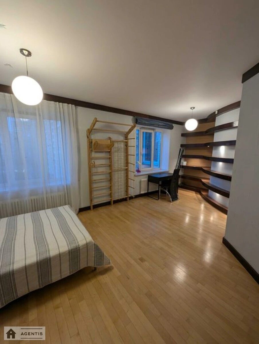 Здам квартиру. 4 rooms, 163 m², 8th floor/16 floors. 4, Микільсько-Слобідська 4, Київ. 