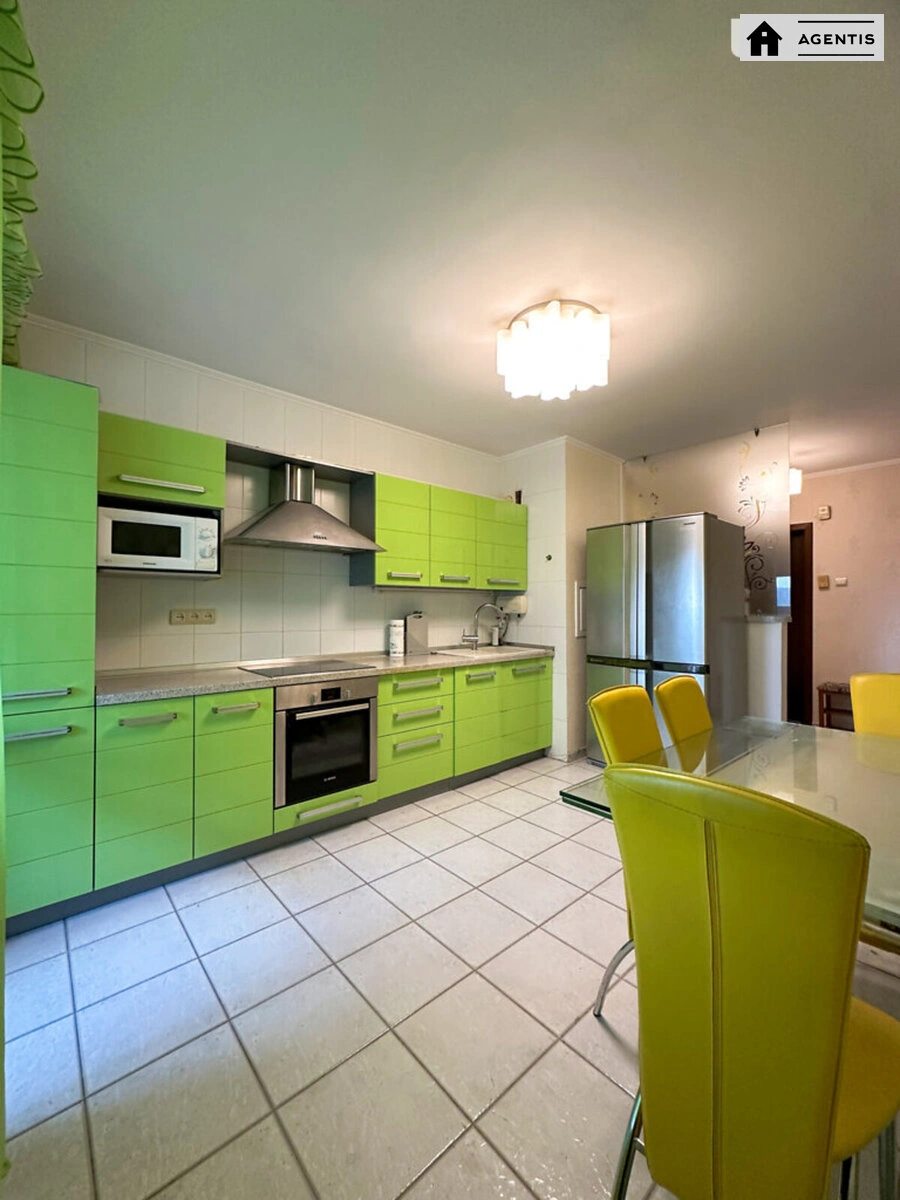 Apartment for rent. 4 rooms, 110 m², 5th floor/16 floors. 1, Ivana Pulyuya vul., Kyiv. 