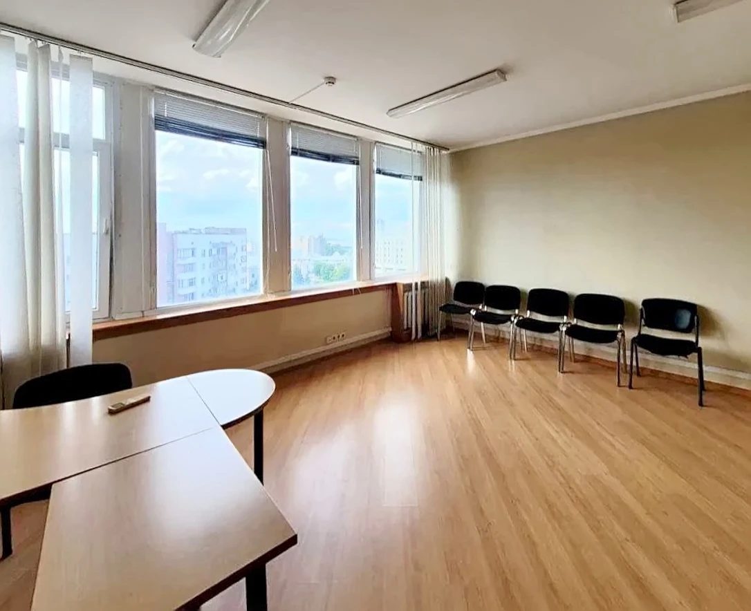 Office for sale. 6 rooms, 174 m², 9th floor/9 floors. Cherkasy. 