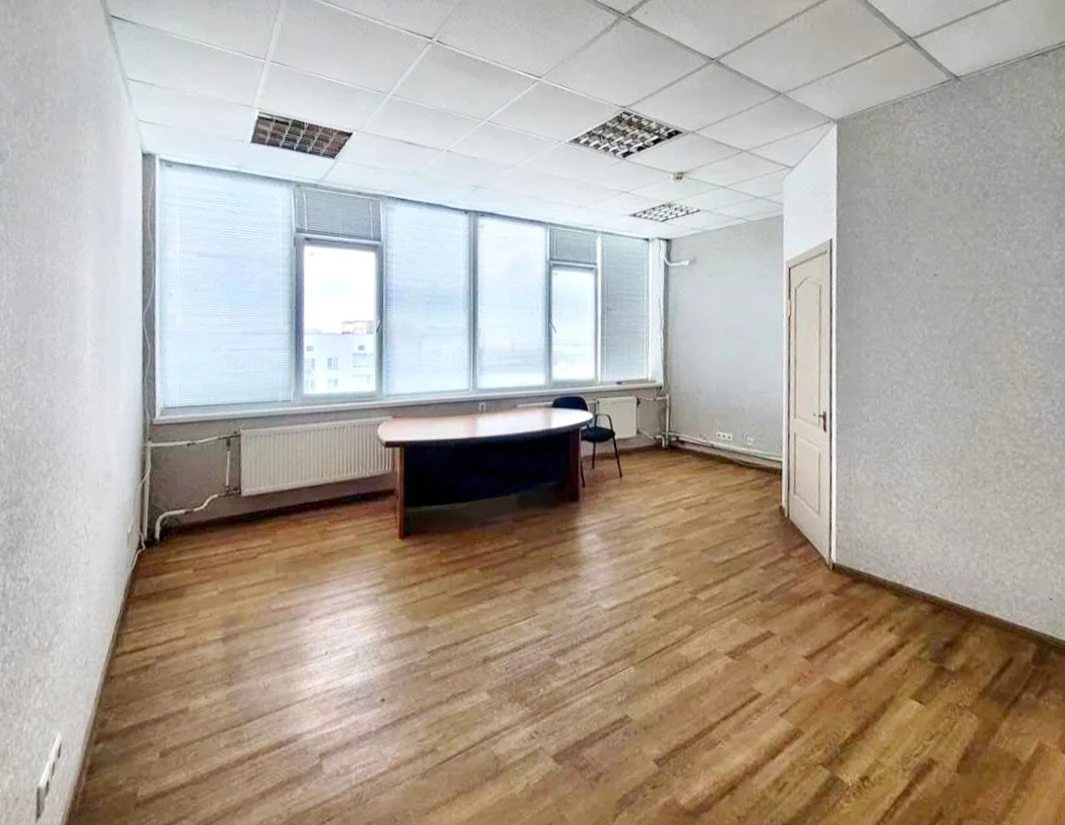 Office for sale. 6 rooms, 174 m², 9th floor/9 floors. Cherkasy. 
