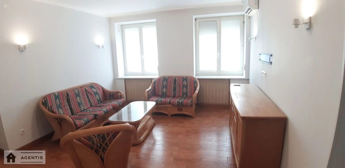 Apartment for rent. 2 rooms, 60 m², 2nd floor/5 floors. 19, Ioanna Pavla II vul. Patrisa Lumumby, Kyiv. 