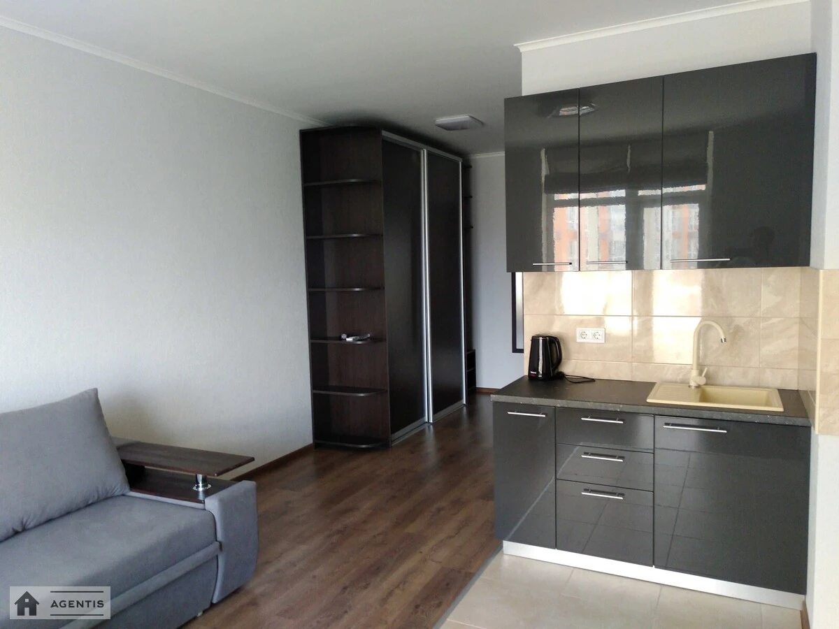 Apartment for rent. 1 room, 33 m², 8th floor/19 floors. Beresteyskyy prosp. Peremohy, Kyiv. 