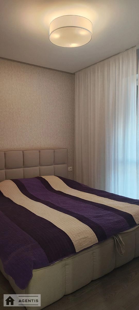 Apartment for rent. 2 rooms, 45 m², 21 floor/25 floors. 14, Nyzhnyokluchova 14, Kyiv. 