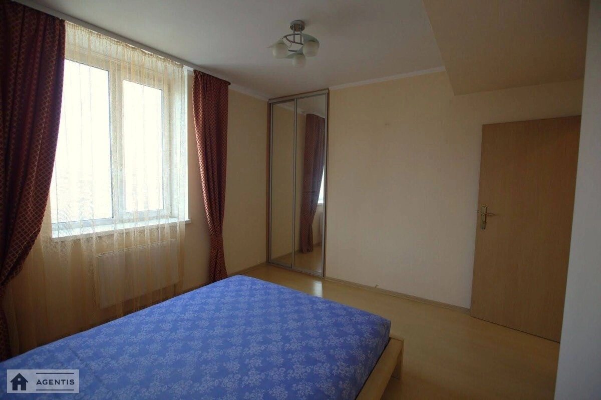 Здам квартиру. 1 room, 73 m², 17 floor/22 floors. 22, Саперно-Слобідська 22, Київ. 