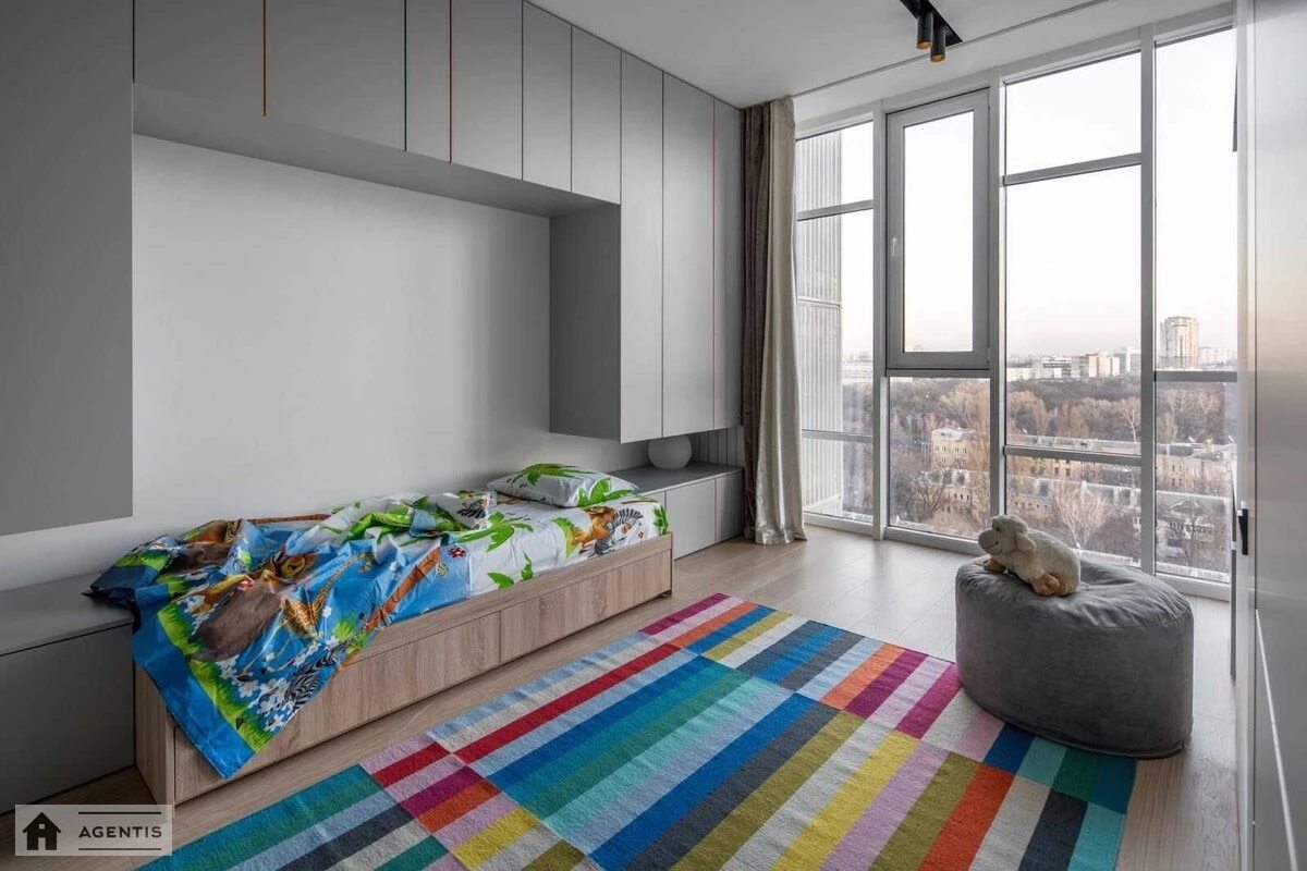 Apartment for rent. 3 rooms, 106 m², 13 floor/25 floors. 2, Aviakonstruktora Antonova vul., Kyiv. 