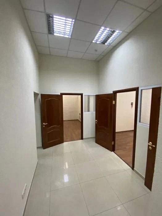 Здам офіс. 90 m², 1st floor/5 floors. 26, Старокиївська 26, Київ. 