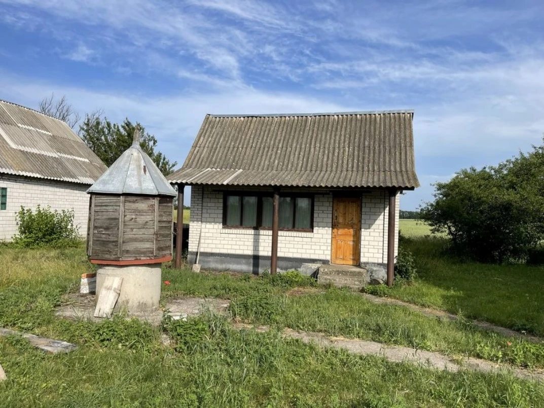 Продається дім із земельною ділянкою с. Тарасівка
