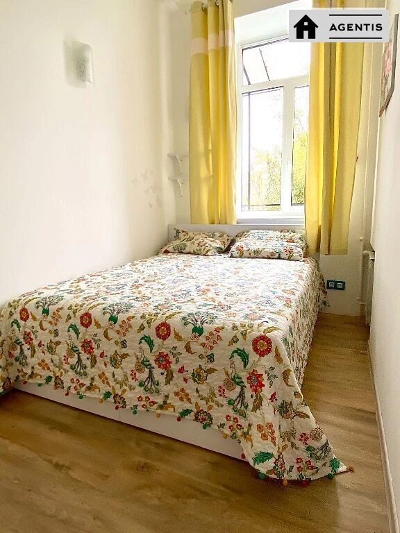 Apartment for rent 3 rooms, 65 m², 3rd fl./4 floors. 79, Volodymyrivska vul., Kyiv. 