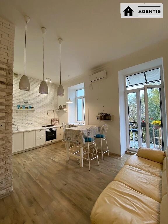 Здам квартиру. 3 rooms, 65 m², 3rd floor/4 floors. 79, Володимирівська вул., Київ. 