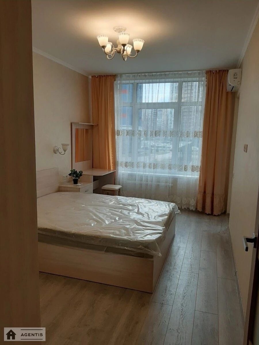 Apartment for rent. 1 room, 45 m², 2nd floor/25 floors. Yevhena Sverstyuka vul. Maryny Raskovoyi, Kyiv. 