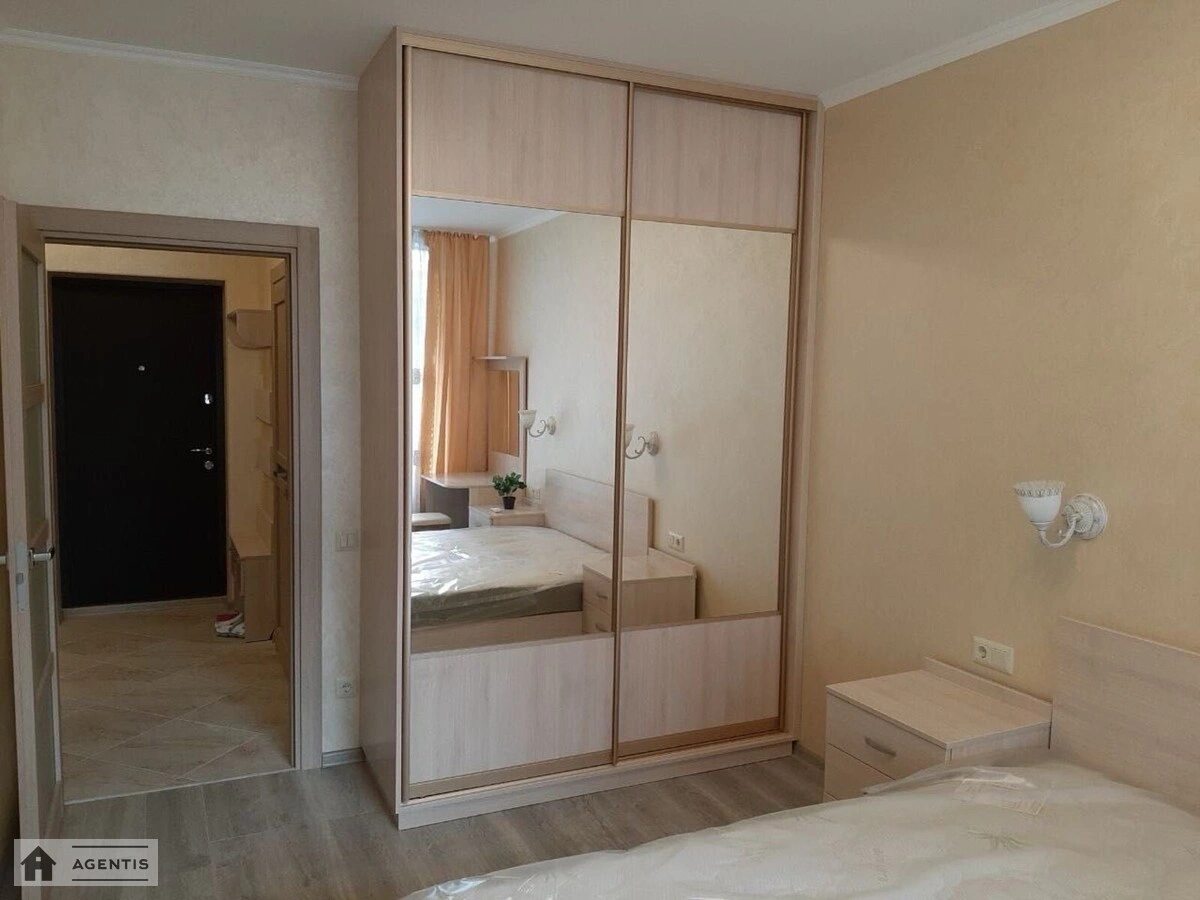 Здам квартиру. 1 room, 45 m², 2nd floor/25 floors. Євгена Сверстюка вул. (Марини Раскової), Київ. 