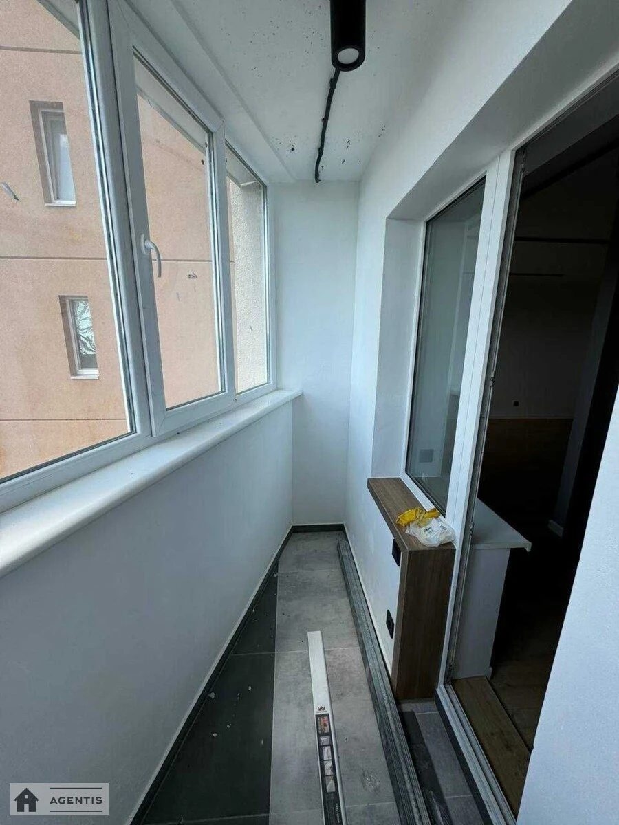 Здам квартиру. 1 room, 43 m², 14 floor/22 floors. 10, Доківська вул., Київ. 