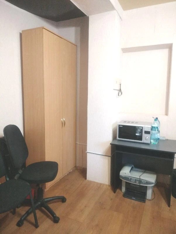 Office for sale. 1 room, 13.5 m², 2nd floor/2 floors. 87, Verhovynna 87, Kyiv. 