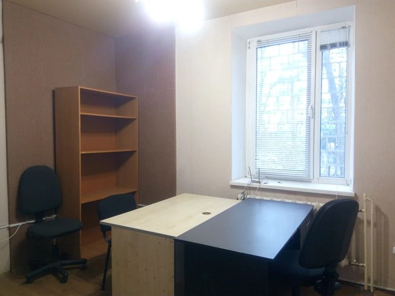 Продажа офиса. 1 room, 13.5 m², 2nd floor/2 floors. 87, Верховинная 87, Киев. 