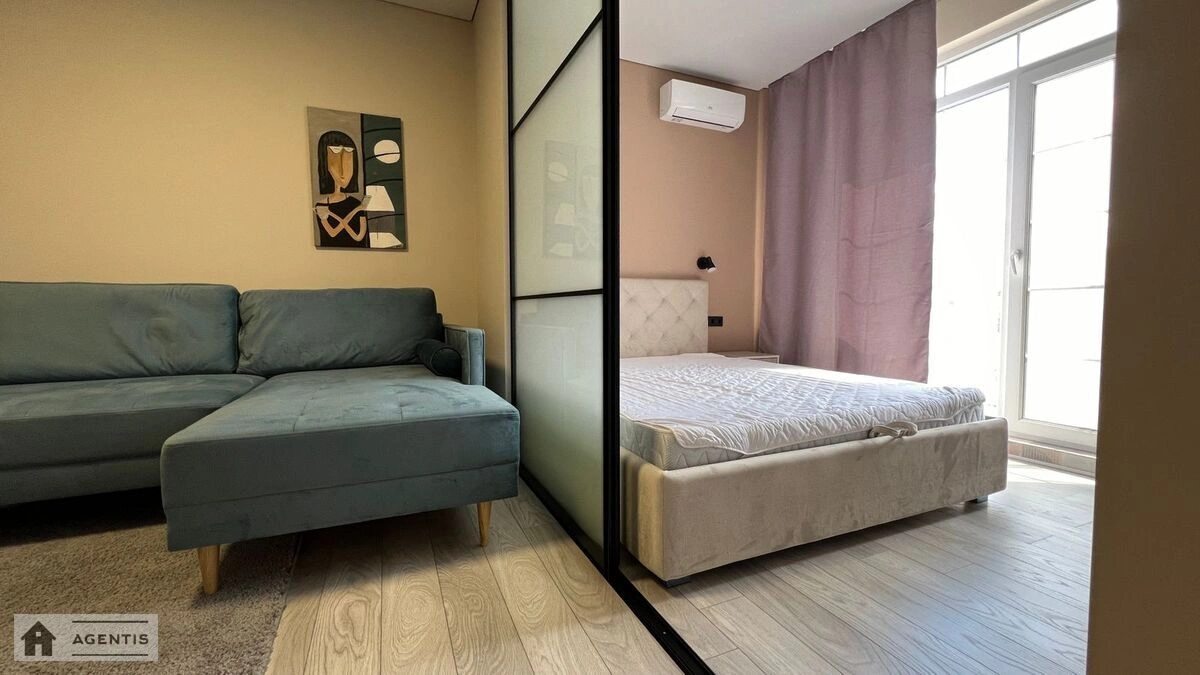 Здам квартиру. 1 room, 38 m², 3rd floor/21 floors. 24, Михайла Максимовича вул. (Онуфрія Трутенка), Київ. 