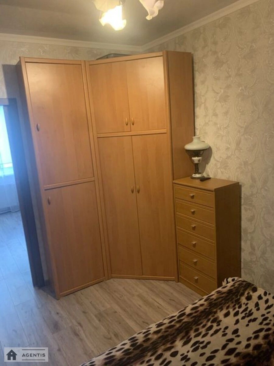 Apartment for rent. 1 room, 45 m², 14 floor/17 floors. Serhiya Danchenka vul., Kyiv. 