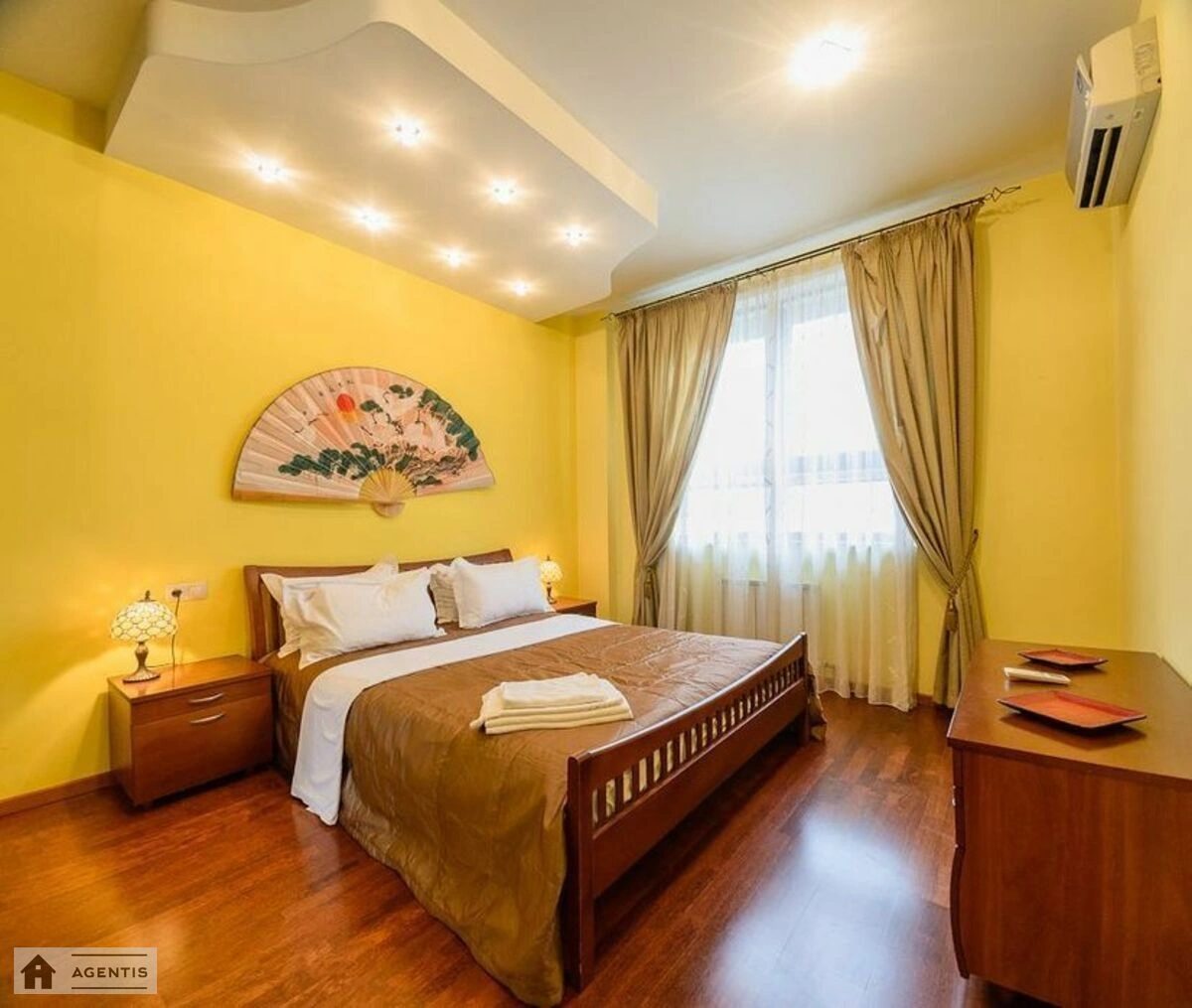 Apartment for rent. 3 rooms, 78 m², 11 floor/20 floors. 44, Shota Rustaveli vul., Kyiv. 