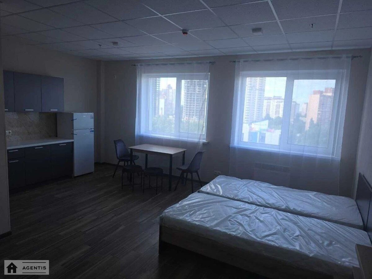 Apartment for rent. 1 room, 30 m², 8th floor/9 floors. Romana Shukhevycha prosp. Henerala Vatutina, Kyiv. 