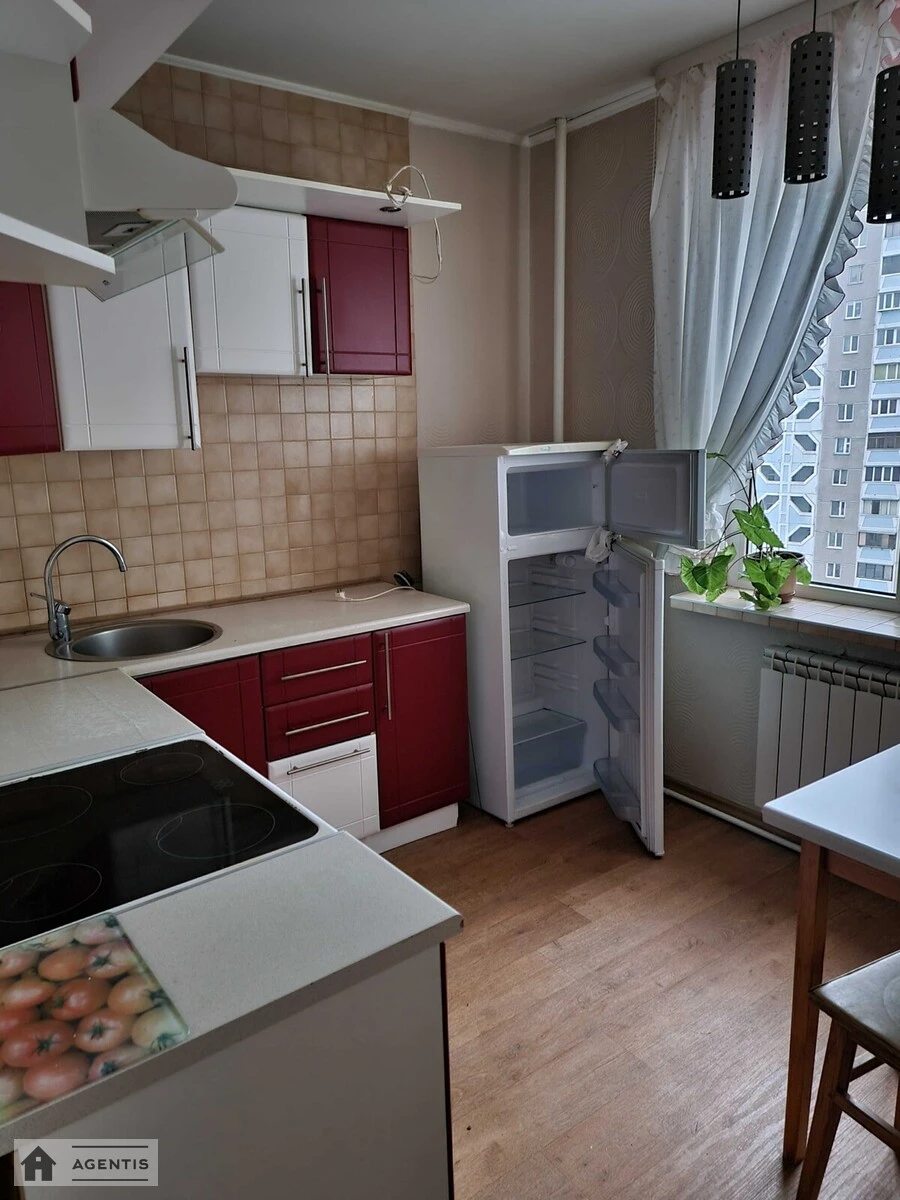 Apartment for rent. 2 rooms, 56 m², 8th floor/16 floors. 3, Radunska 3, Kyiv. 