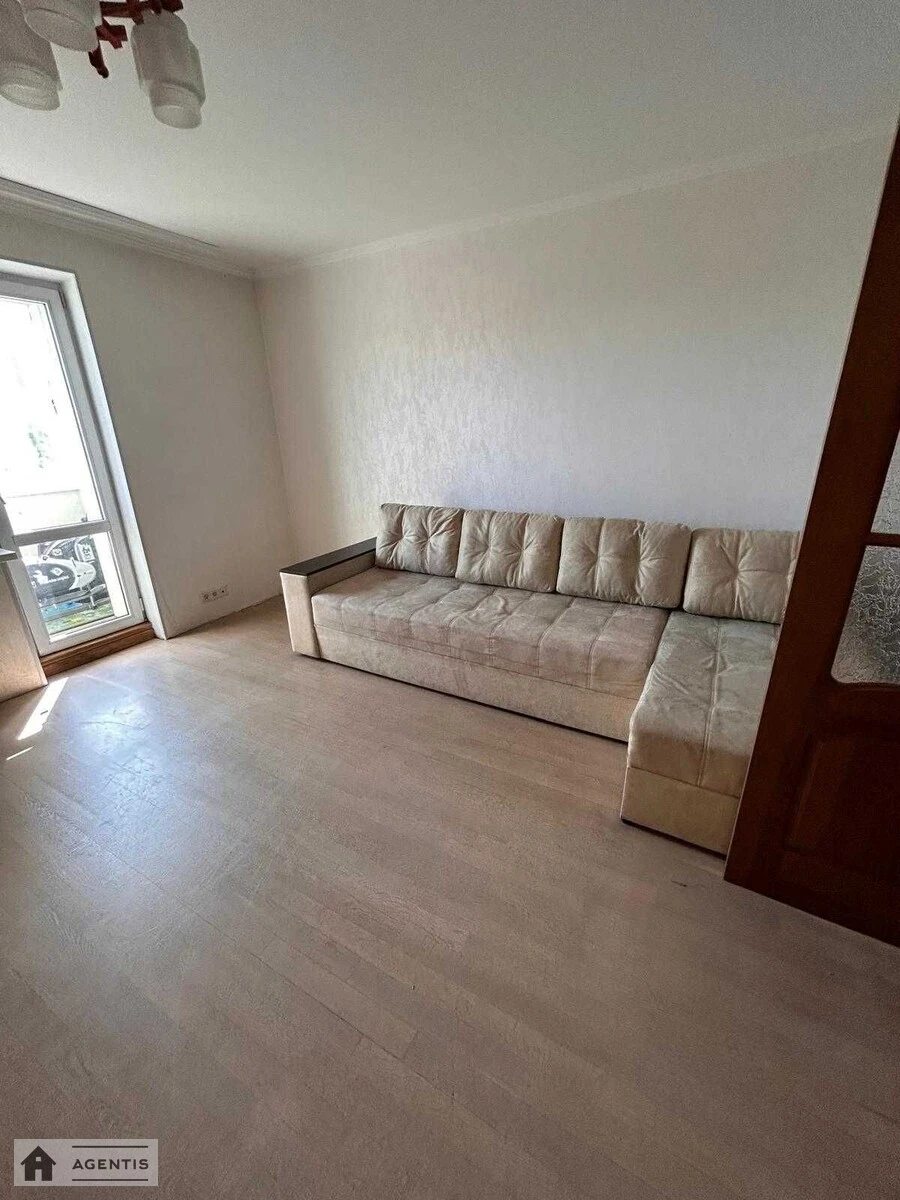 Apartment for rent. 2 rooms, 52 m², 6th floor/9 floors. 15, Bratyslavska 15, Kyiv. 