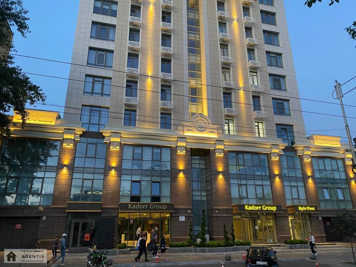 Сдам квартиру. 2 rooms, 45 m², 6th floor/23 floors. 68, Жилянская 68, Киев. 