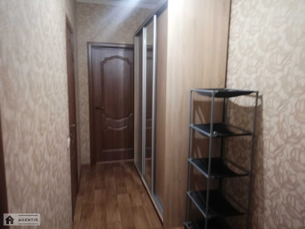 Apartment for rent. 1 room, 43 m², 8th floor/10 floors. 21, Lesi Ukrayinky 21, Kyiv. 